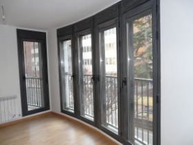 detalle ventana salón.JPG